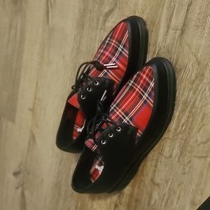 Doc Marten Willis creeper red and black stewart